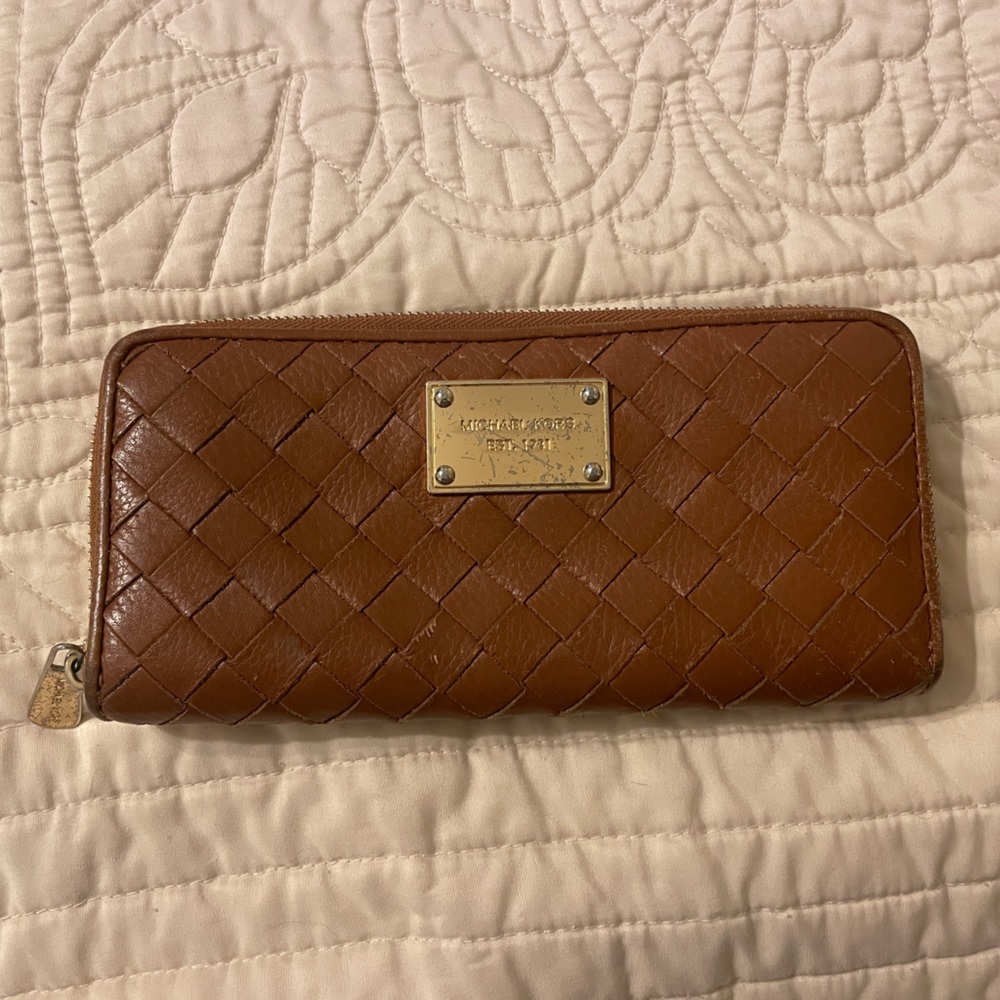 Michael Kors Woven Wallet - Cognac
